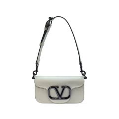 SHOPエイト様専用Valentino Garavani バッグBTS SUGA - メルカリ