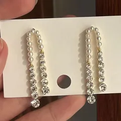パールピアス レディース 揺れる ロングピアス ビジューピアス キラキラ 上品 高見え フェミニン 韓国風 小顔効果 華奢見え デート お呼ばれ 結婚式 パーティー プレゼント