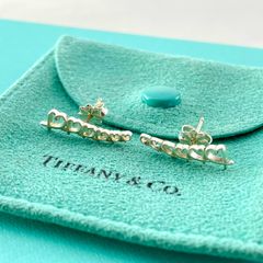 Tiffany & Co. Tスマイルピアス Ag925 - メルカリ