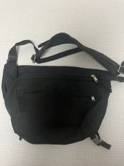 美品 オニツカタイガー メッセンジャーバッグ クロスボディバッグ