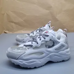 FILA フィラ レイ トレーサー レディーススニーカー 24センチ