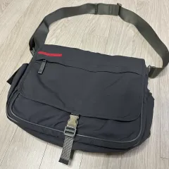 00s PRADA プラダスポーツ クロスバック メッセンジャーバッグ