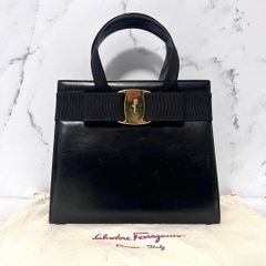 ◇極美品◇フェラガモ ヴァラリボン ハンドバッグ ブラック カーフ