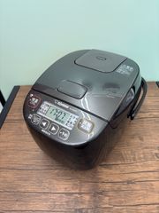 象印 ZOJIRUSHI 圧力IH炊飯ジャー「NP-RN05」2021年製 良品 - メルカリ