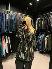 (748) VERSACE ヴェルサーチェ ブラック Classic V2 ケーブルニットのサムネイル