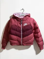 新品 NIKE 小学 軽量ダウン