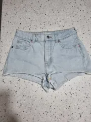 H&M エイチ・アンド・エム レディース ライトブルー デニム ショートパンツ 27 28