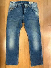 即日配送】Diesel レギュラールーズフィットデニムパンツ w26/L30