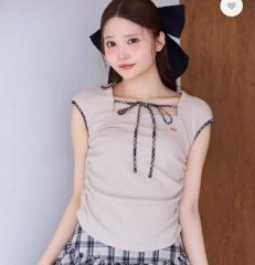 Alice check ribbon tops - メルカリ