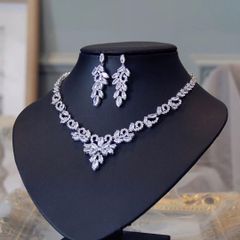 SWAROVSKI ネックレス ピアス セット ミランダカー ウェディング 