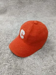 オレンジ色 Cロゴ ニット ベースボールキャップ