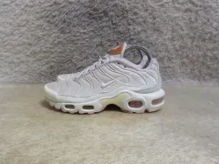 230 NIKE エアマックス PLUS メタリック コパー スニーカー 中古 靴