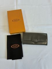 TOD'S タッセル キーホルダー レザー ベージュ 美品 箱付き - メルカリ