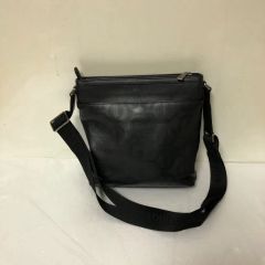 極美品】ルイキャトルズ LOUIS QUATORZE レザー ショルダーバッグ 