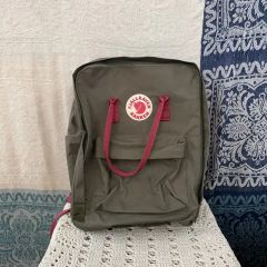 ん*様 FJÄLLRÄVEN KANKEN フロストグリーンピーチピンク グリー - メルカリ