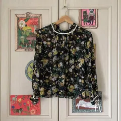 /　DOLL UP OOPS　ドールアップウップス　スリーフォータイム　Three four time　シフォン プリーツ 花柄 ブラウス シャツ トップス　レディース　blouse　shirt　Tops　ladies　natural　ナチュラル　長袖のサムネイル