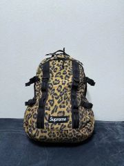 Supreme ヒョウ柄 バックパック ペアルック お揃い - メルカリ