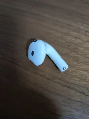 美品（正規品）AirPods 第4世代 右耳のみ　ノイズキャンセリング無しモデル