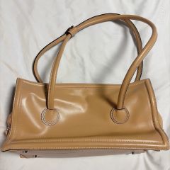 dakota ダコタ 馬蹄金具 辛子イエロー 本革ハンドバッグ - メルカリ