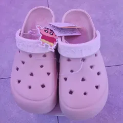 クレヨンしんちゃん Crocs クロックス (ベージュ/ブラック) 245