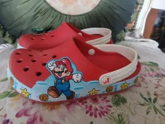 クロックス マリオ コラボ レッド サンダル スリッパ c 12のサムネイル