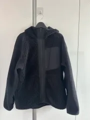 ユニクロ ホワイトマウンテニアリング フリースM