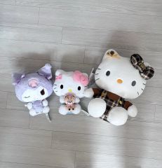 ホワミル ✕ ハローキティ コラボぬいぐるみ - メルカリ