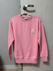 MLB ピンク色 スウェットTシャツ 新品のサムネイル
