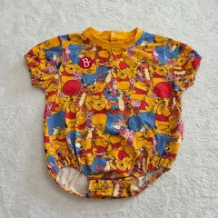BEBE DE PINO ベベデピノ クマのプーさん ロンパース ボディスーツ (90サイズ)