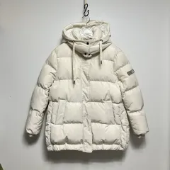ブルネロ クチネリ Brunello Cucinelli 白 ダウンコートのサムネイル