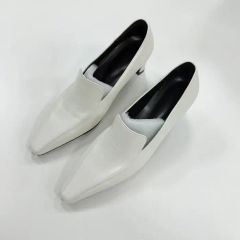 Milord スタッズ付きローファー - メルカリ