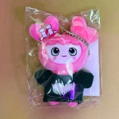 TWICE（トゥワイス）モモ 冬ポップアップ ラブリーモーブリー ぬいぐるみ キーホルダー