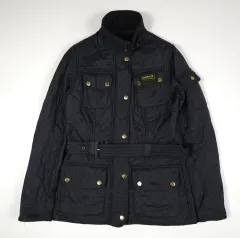 BARBOUR（バブアー）インターナショナル タートルネックキルト ジャケット 34のサムネイル