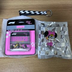 ディズニー × F1 コラボ ストラップ - メルカリ