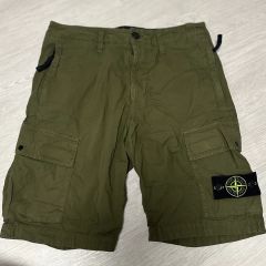 Stone Island ストーンアイランド ハーフパンツ カーキ サイズ30