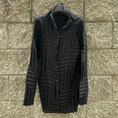 美品 イッセイミヤケ プリーツロングコート 黒3 PLEATS PLEASE - メルカリ
