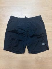 ストーンアイランド黒 stoneisland ナイロンメタル ショーツ S 美