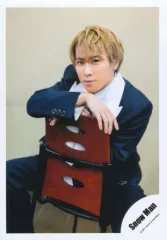 【中古】生写真(ジャニーズ) Snow Man/宮舘涼太/膝上/シングル「HELLO HELLO」MV＆ジャケ写オフショット/公式生写真