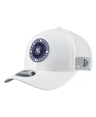 【送料無料】 ニューエラ メンズ 帽子 アクセサリー Mens White New York Yankees 2026 Spring Training Fan Pack 9SEVENTY Adjustable Trucker Hat White