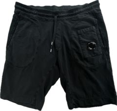 C.P.Company シーピーカンパニーストーンアイランド ショートパンツ L