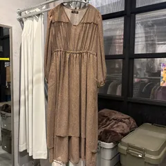 【東あずま店　併売品】　ハグオーワー HUG O WaR 花柄 ワンピース シャツ ロング　ブラウス シャツ トップス　レディース　blouse　shirt　Tops　ladies　お呼ばれ　デート　オフィスカジュアル　食事会のサムネイル