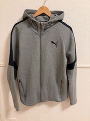 Puma グレー テックフリース上下セットアップ Lサイズ・Mサイズ - メルカリ