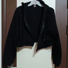 黒色 フード ジップアップ クロップド 起毛 ジャケット