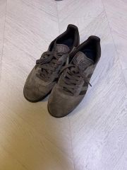 未使用品 26㎝ ガゼル adidas パントーン gx2209 gazelle - メルカリ