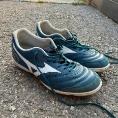 Mizuno Morelia Sala Club TF soccer shoes (model 270)