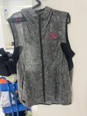 オークリー ウィンドブレーカー ジャケット グレー ピンク ロゴ XL
