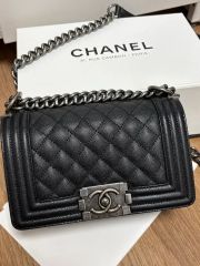 超入手困難！定価106万新品CHANEL ブラック ボーイシャネル スモール