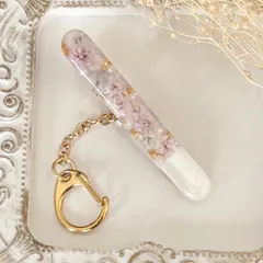 キークリップ　かすみ草　優しいピンク系　レジン