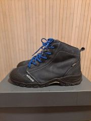 REALFOOT 38サイズ vivobarefoot artra - メルカリ