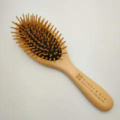 マークスアンドウェブ ウッド ヘアブラシ ナチュラル Lサイズ 木製 豚毛 天然木 オーク材 ヘアケア 頭皮マッサージ ツヤ出し 櫛 くし 大きめ 定番 人気 ギフト 外箱付き MARKS&WEB 【MY329】のサムネイル